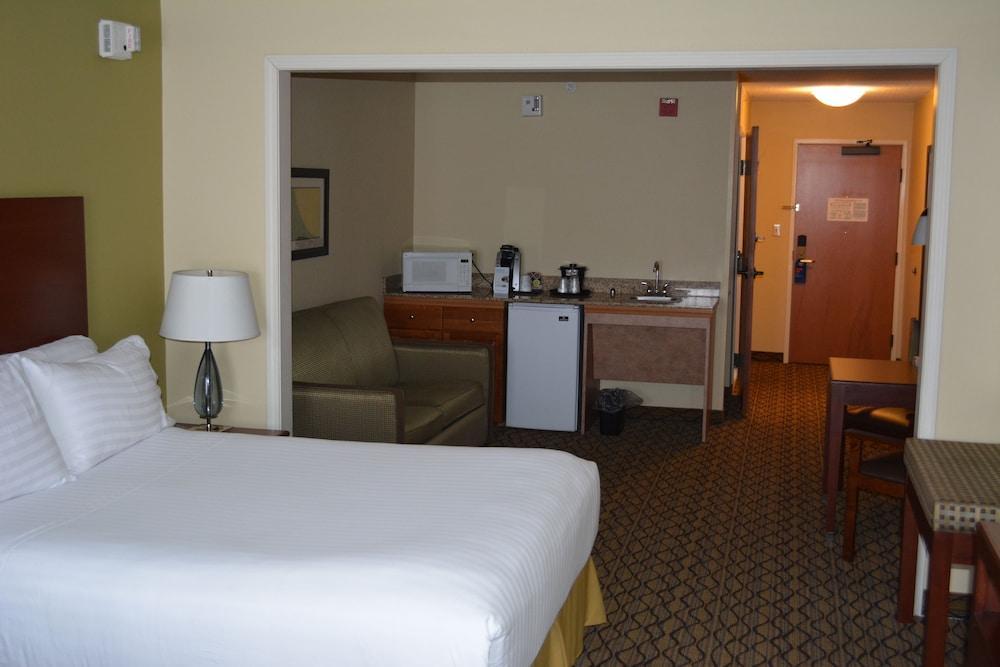Holiday Inn Express Hotel & Suites לנקסטר מראה חיצוני תמונה