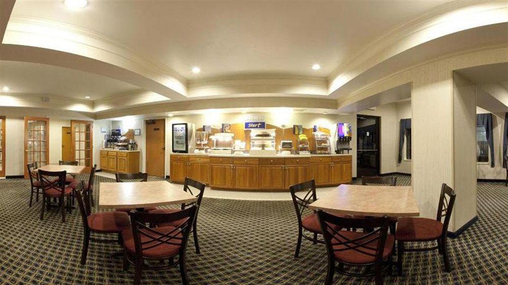 Holiday Inn Express Hotel & Suites לנקסטר חדר תמונה