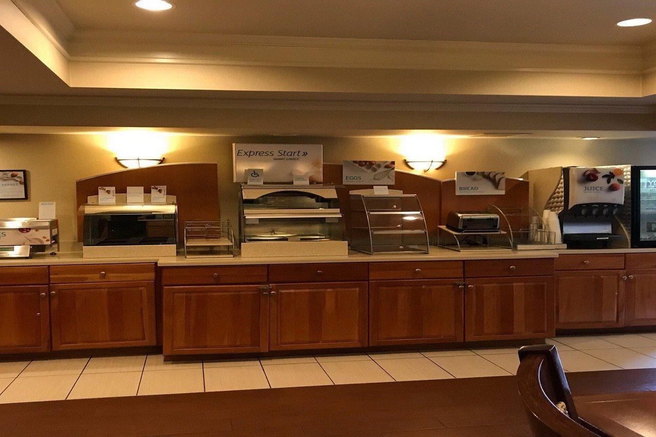 Holiday Inn Express Hotel & Suites לנקסטר מראה חיצוני תמונה